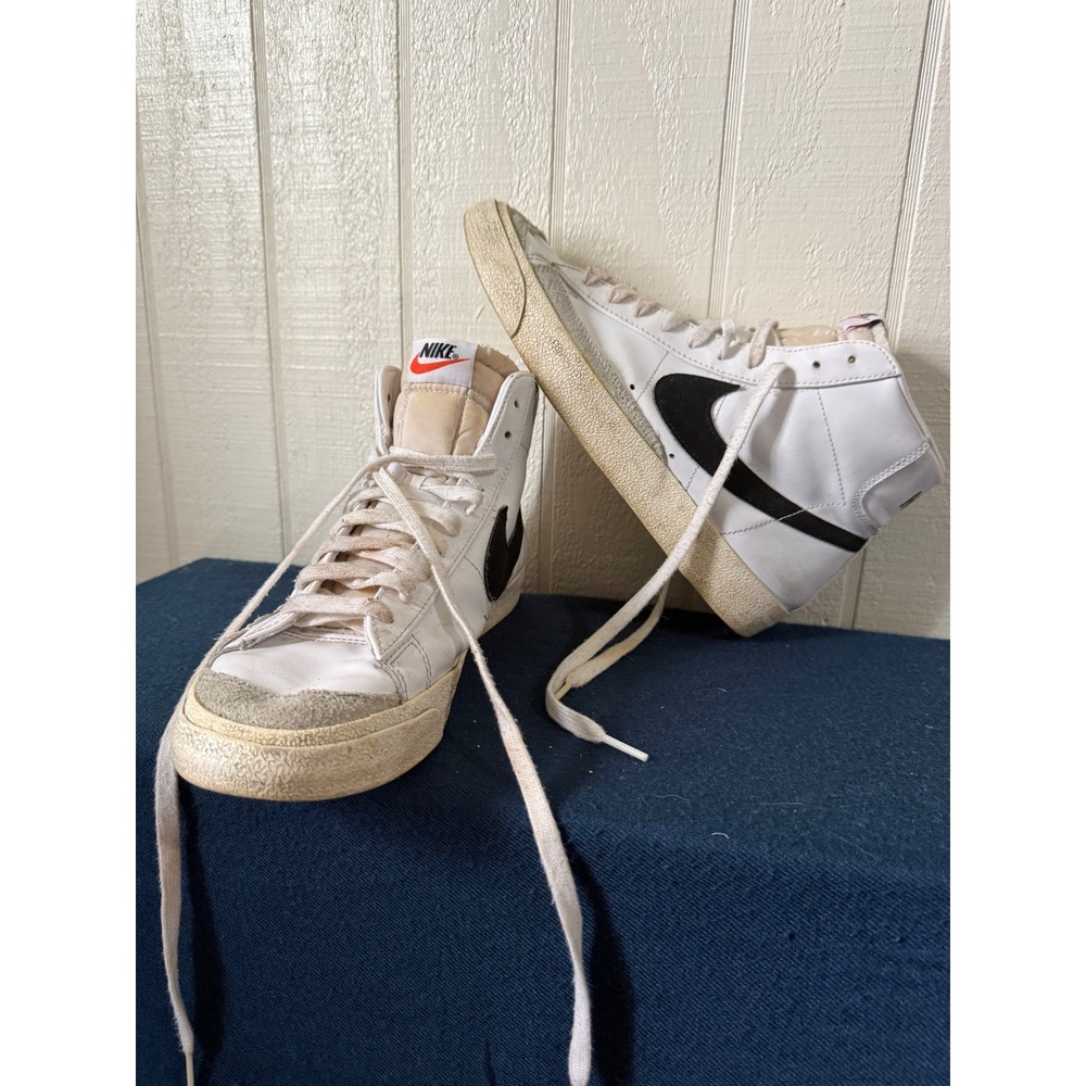 Nike Blazer Mid 77 Vintage White Black BQ6806-100 Mens Size 10 High Top Sneakers